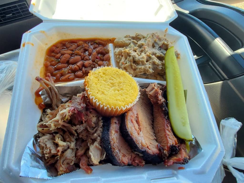 Wild West BBQ & Santa Fe Trading Co LLC | restaurant | 121 U.S. Rte 66 E, Moriarty, NM 87035, USA | 5058325496 OR +1 505-832-5496