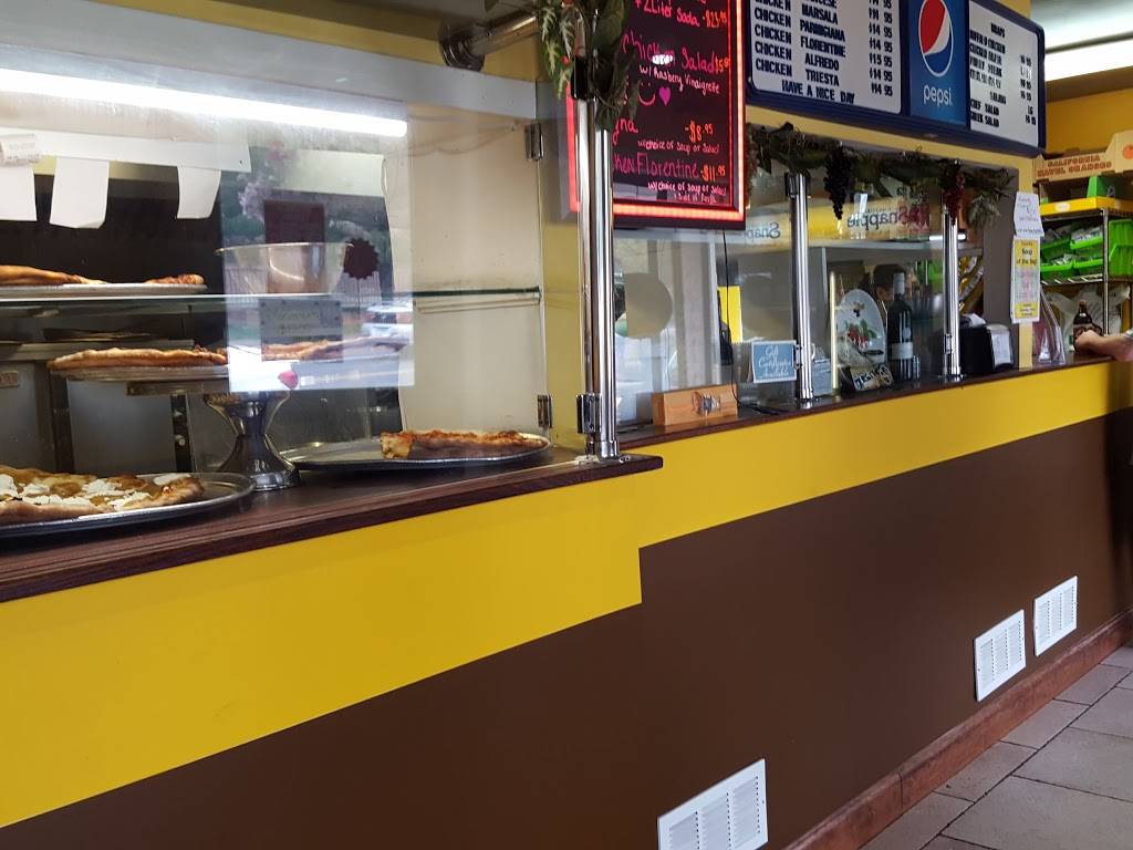 Fratellis Pizzeria | restaurant | 689 Hill St, Waterbury, CT 06704, USA | 2035971499 OR +1 203-597-1499