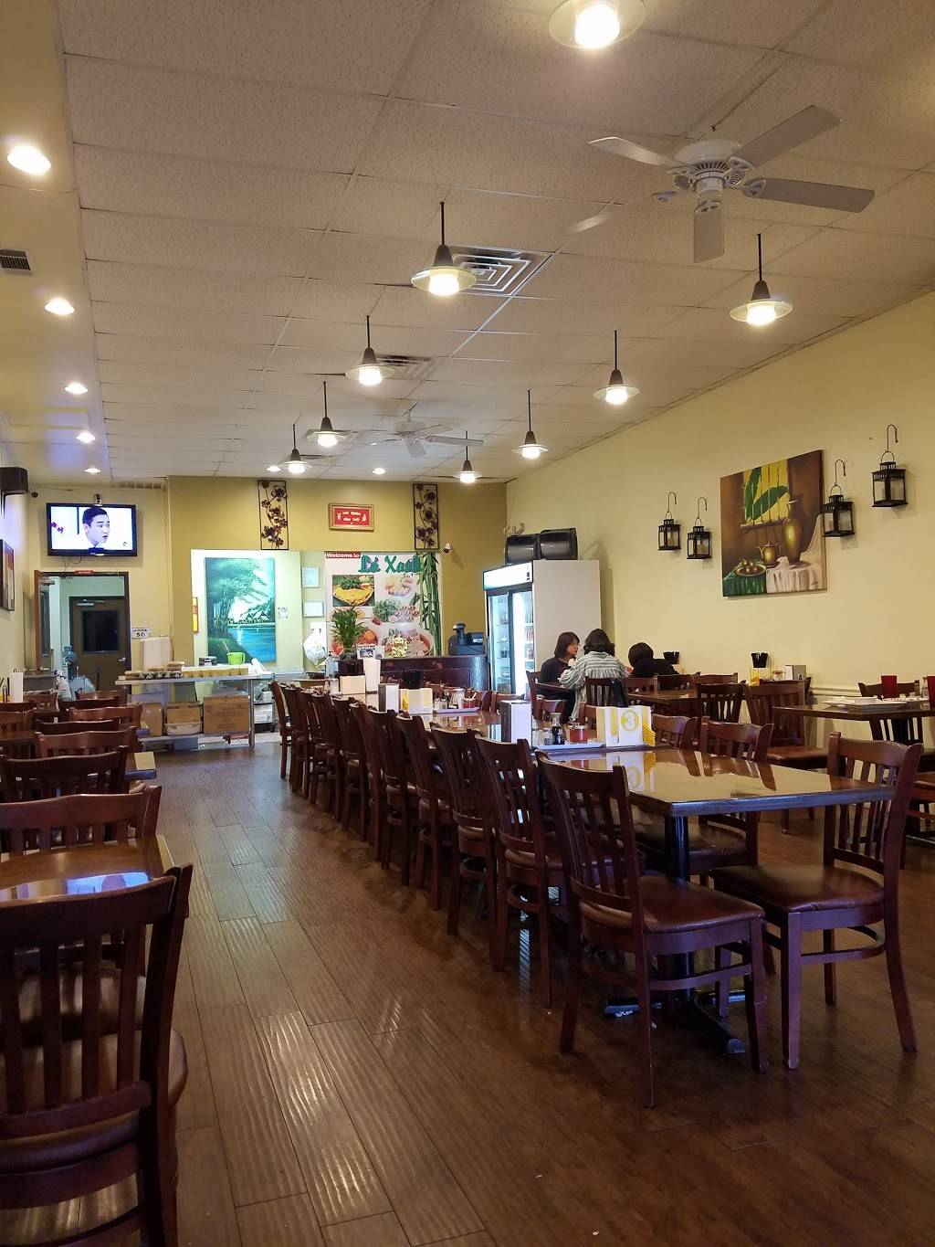 La Xanh Restaurant | restaurant | 3575 W Walnut St, Garland, TX 75042, USA | 2142999285 OR +1 214-299-9285