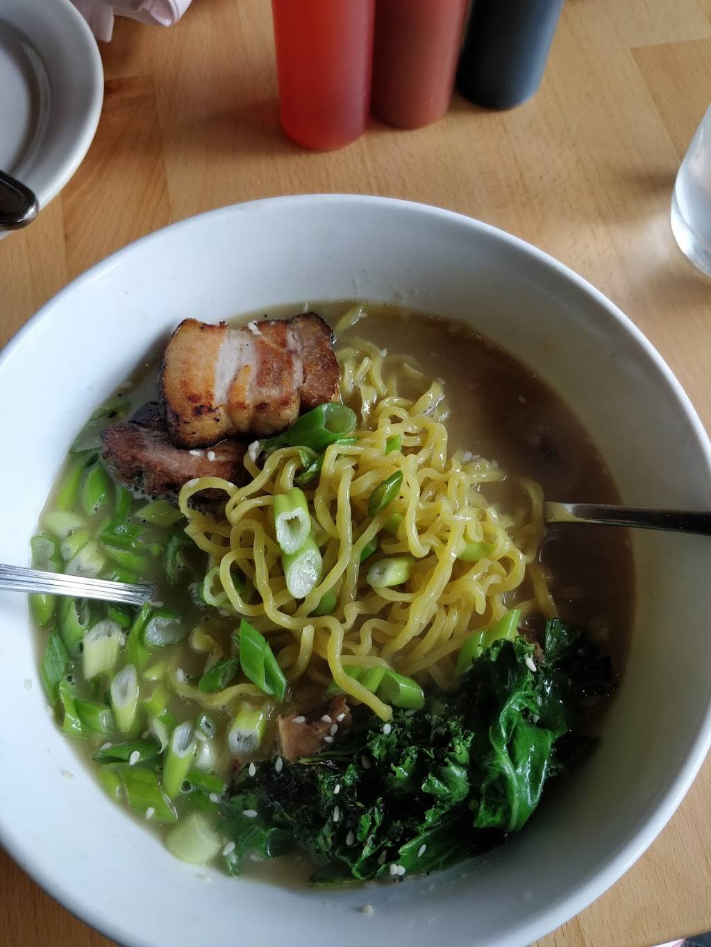 Chutni Biryani & Noodle Bar | restaurant | 211 Main St, Stamford, CT 06901, USA | 2032747232 OR +1 203-274-7232