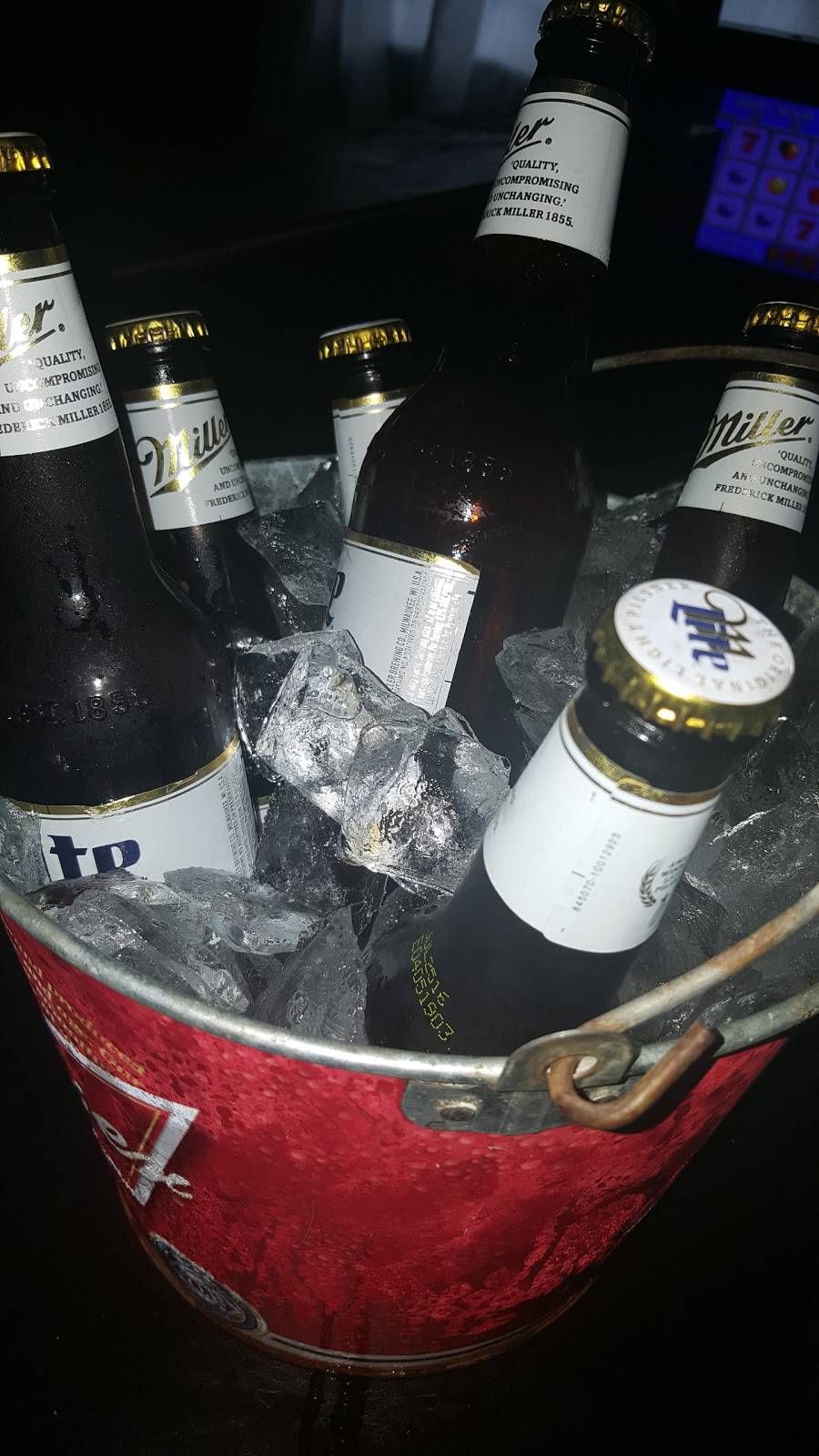 Estrellita Taqueria & Sport’s Bar | restaurant | 11350 Hirsch Rd, Houston, TX 77016, USA | 8329946536 OR +1 832-994-6536