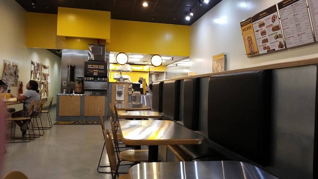 Which Wich Superior Sandwiches | restaurant | 2830 Town Center Dr #110, New Braunfels, TX 78130, USA | 8306259420 OR +1 830-625-9420