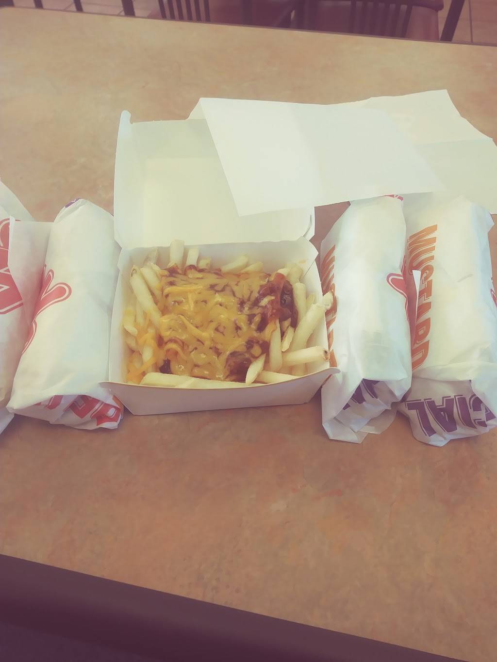 Wienerschnitzel | restaurant | 120 S Clovis Ave, Fresno, CA 93727, USA | 5592519347 OR +1 559-251-9347