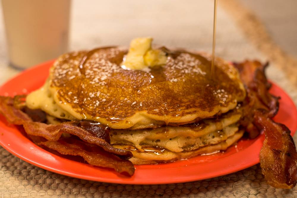 Mama Jeans Restaurant | restaurant | 210 SC-90, Little River, SC 29566, USA | 8432495533 OR +1 843-249-5533