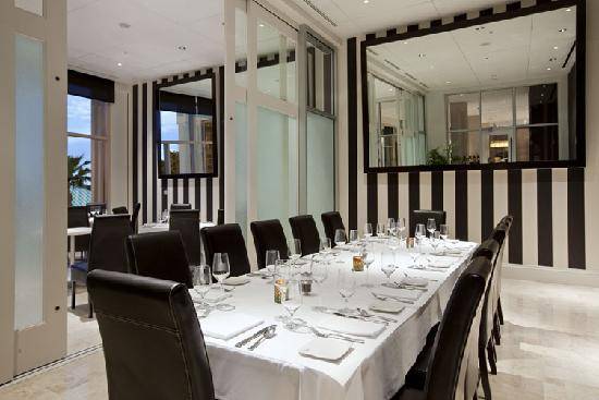 La Luce | restaurant | 14100 Bonnet Creek Resort Ln a, Orlando, FL 32821, USA | 4075973600 OR +1 407-597-3600