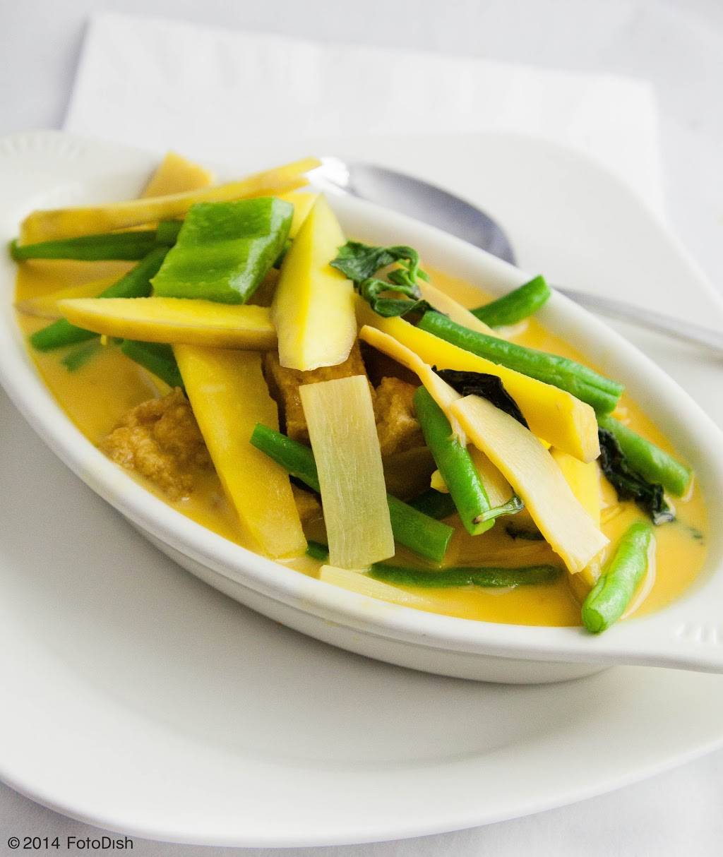 Little Thai Cafe | restaurant | 51 Main St, Watertown, MA 02472, USA | 6179263323 OR +1 617-926-3323