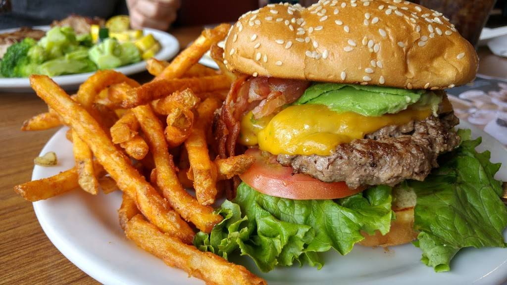 Dennys | restaurant | 2509 W Vine St, Kissimmee, FL 34741, USA | 4078468664 OR +1 407-846-8664