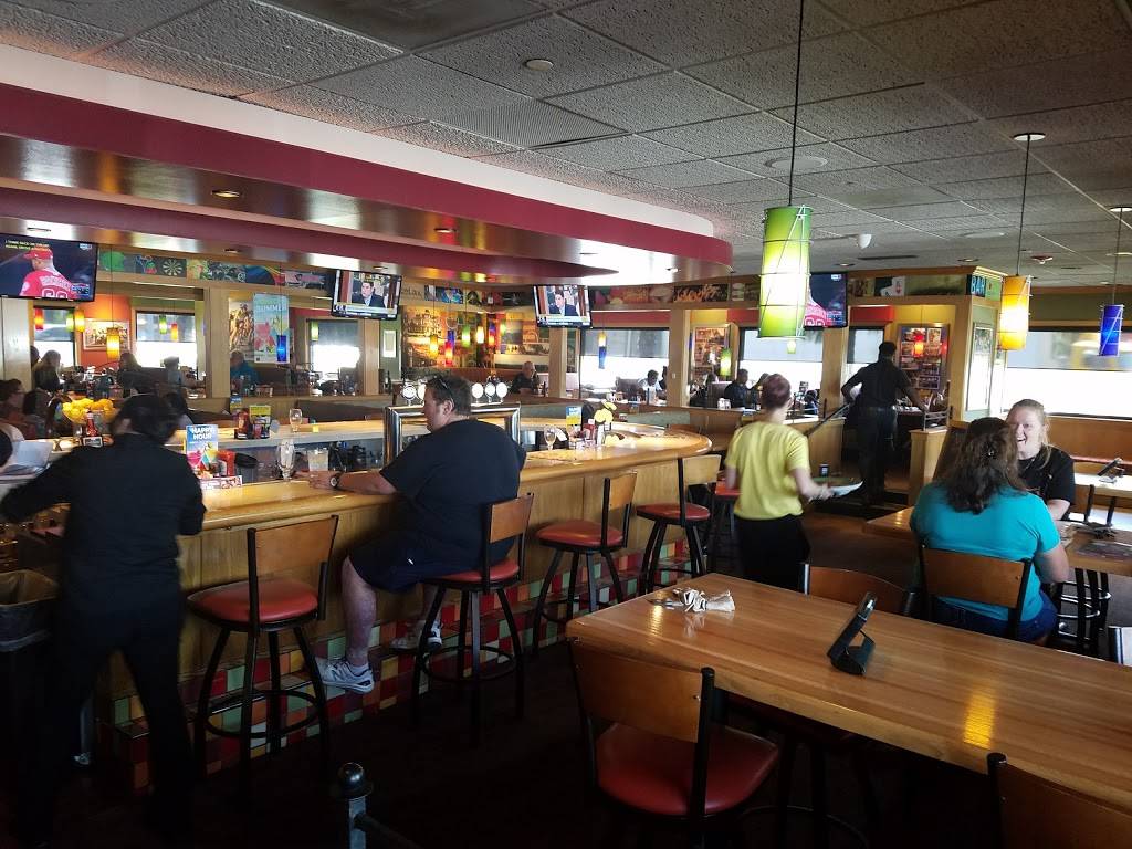 Applebees Grill + Bar | restaurant | 2046 W Redlands Blvd, Redlands, CA 92373, USA | 9093357372 OR +1 909-335-7372