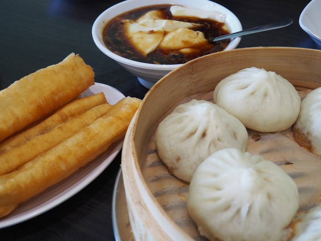 Qing Feng Bun | restaurant | 3278 Midland Ave d105, Scarborough, ON M1V 0C9, Canada | 6473456633 OR +1 647-345-6633