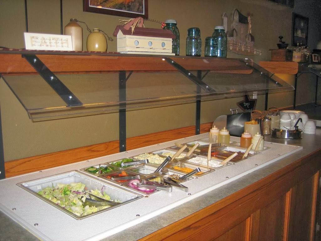 SHELLYS | restaurant | 263 Broadway St, Springville, IA 52336, USA | 3198549982 OR +1 319-854-9982