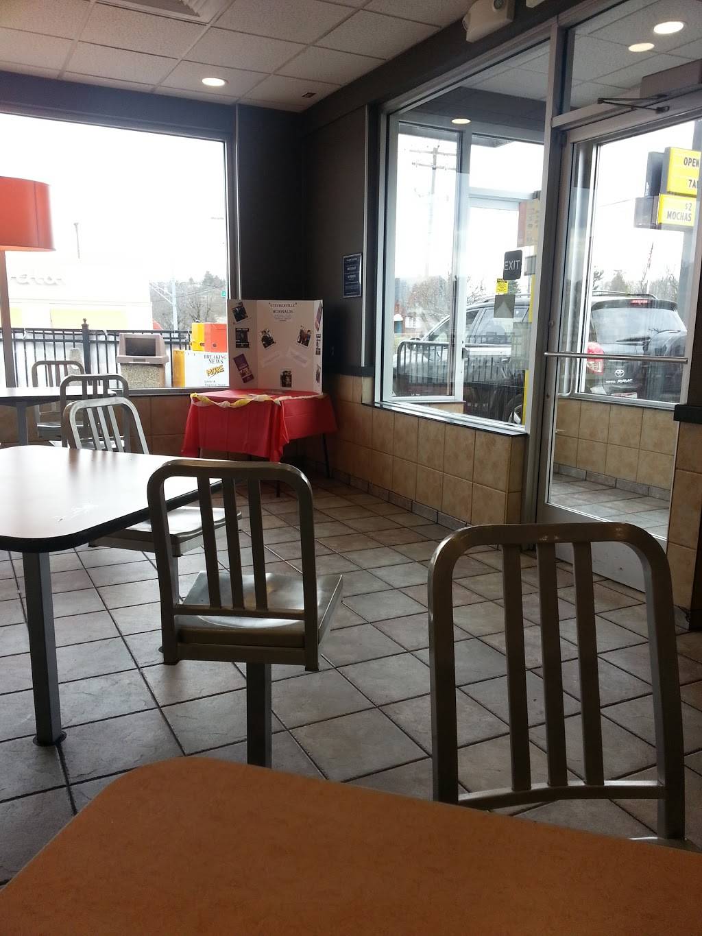 McDonalds | cafe | 2106 Sunset Blvd, Steubenville, OH 43952, USA | 7402642477 OR +1 740-264-2477