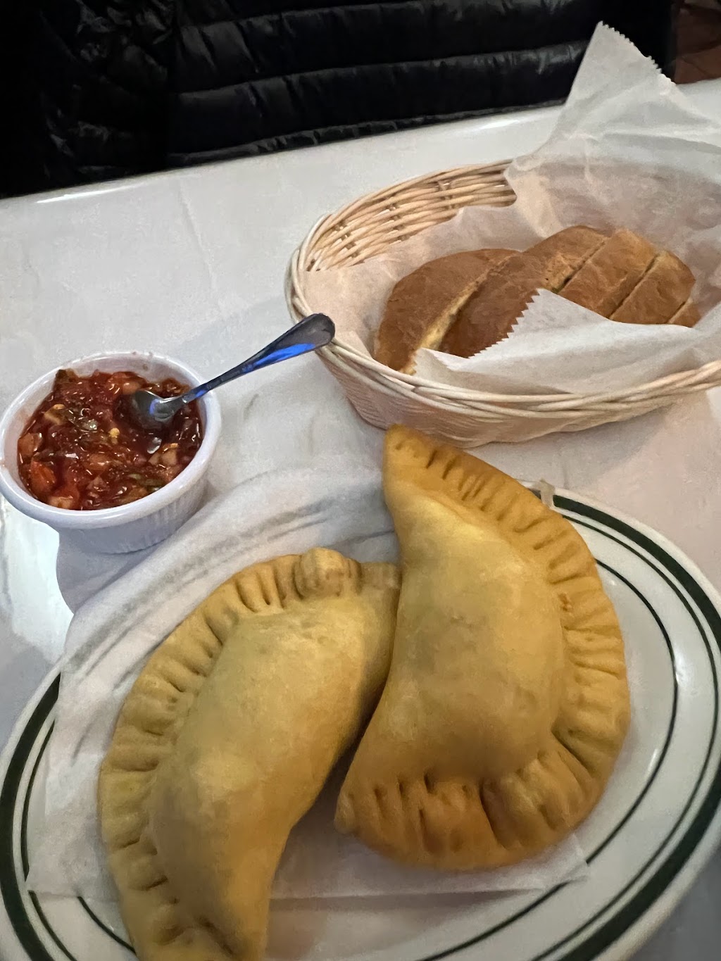 La Roja de Todos | restaurant | 3307 108th St, Queens, NY 11368, USA | 7184243055 OR +1 718-424-3055