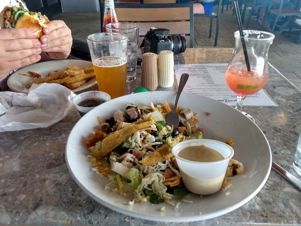 Dam Bar & Grille | restaurant | 644 N Navajo Dr, Page, AZ 86040, USA | 9286452161 OR +1 928-645-2161