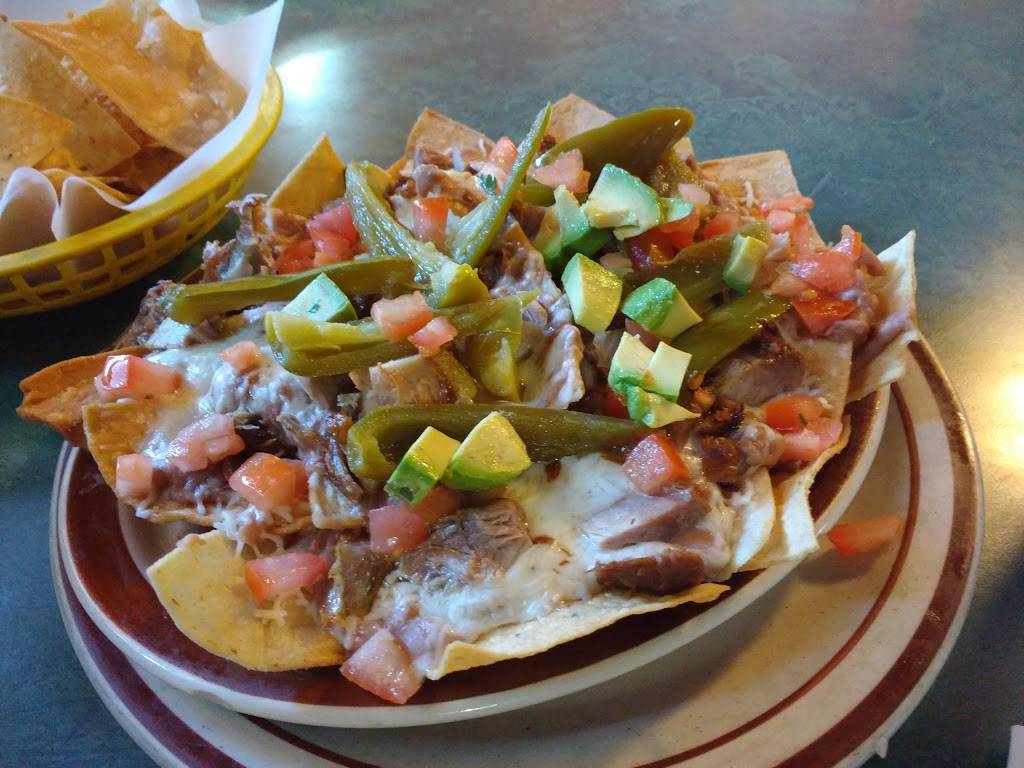 El Cochinito Contento | restaurant | 88 E Olive Ave, Fresno, CA 93728, USA | 5594862833 OR +1 559-486-2833