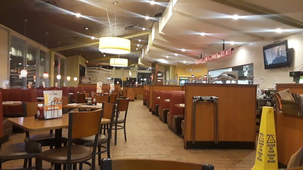 Dennys | restaurant | 31831 Gratiot Ave, Roseville, MI 48066, USA | 5862944250 OR +1 586-294-4250