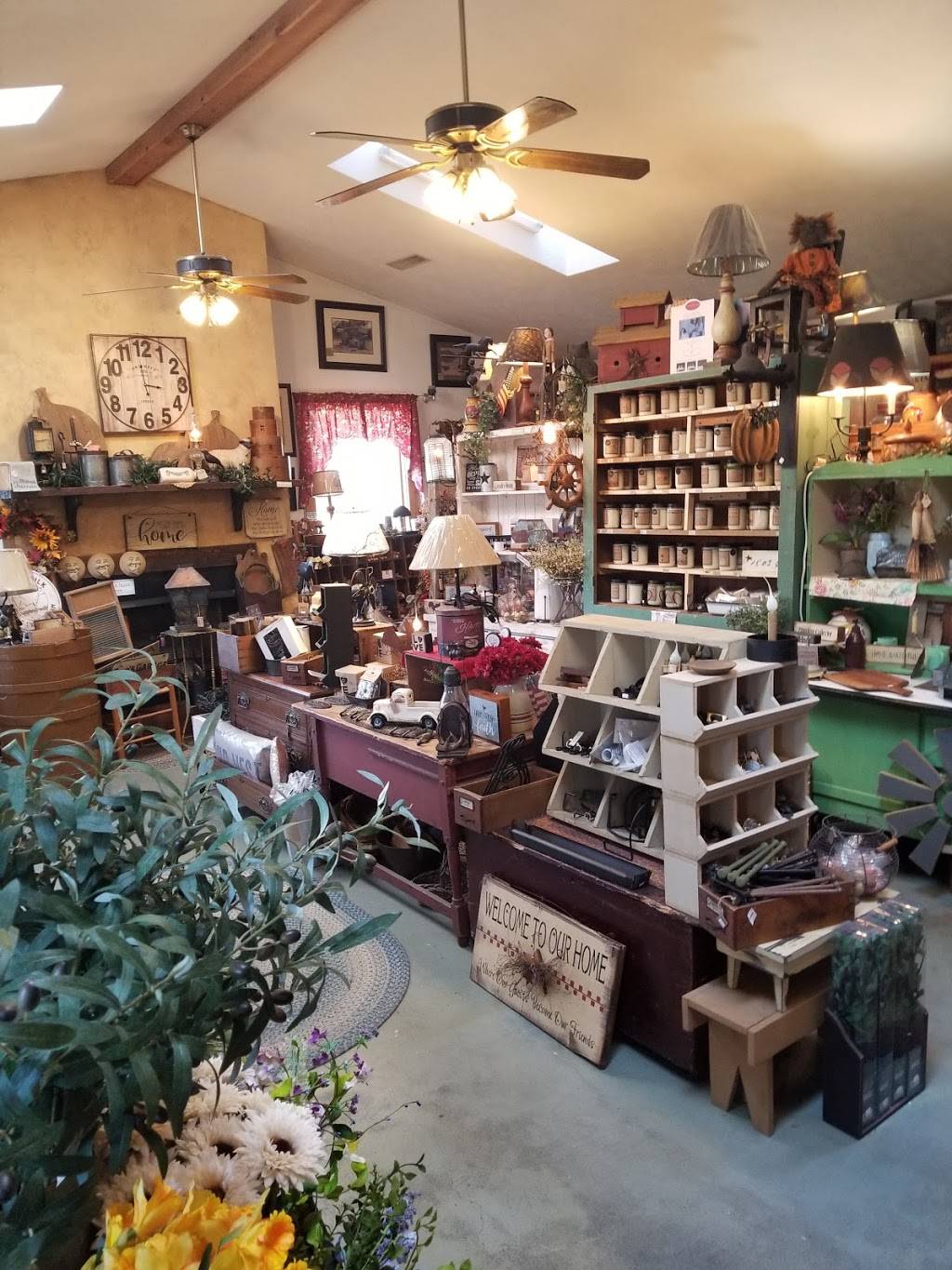 Nashville General Store & Bakery | bakery | 118 E Washington St, Nashville, IN 47448, USA | 8129886362 OR +1 812-988-6362