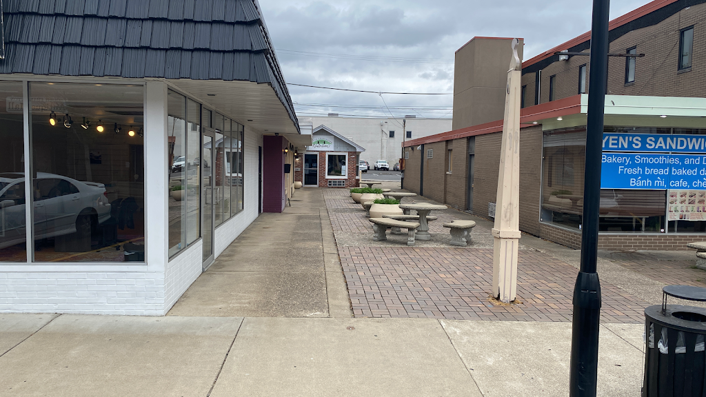 South Charleston Nutrition | restaurant | 608 D St, South Charleston, WV 25303, USA | 6812652222 OR +1 681-265-2222