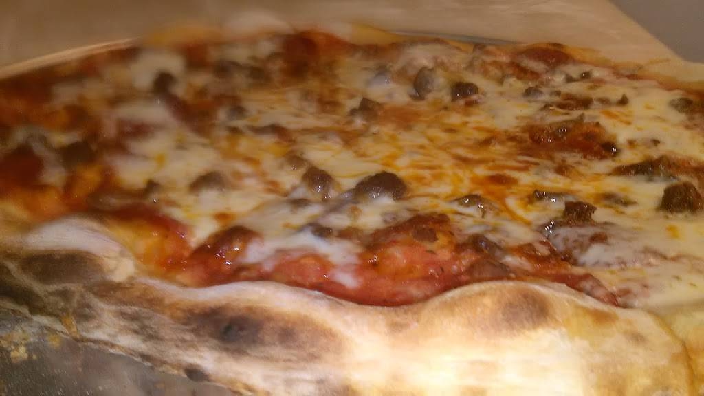 Arielis pizza | restaurant | 108 NE 19th St, Grand Prairie, TX 75050, USA | 9729168699 OR +1 972-916-8699