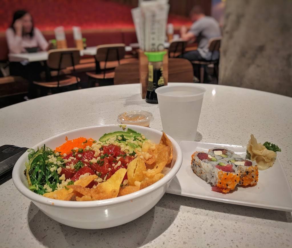 Bento Asian Kitchen + Sushi | restaurant | 320 3rd St S, St. Petersburg, FL 33701, USA | 7273175533 OR +1 727-317-5533