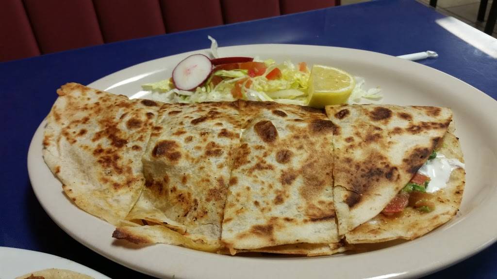 Betos Mexican Restaurant | restaurant | 2200, 3706 McCall Ave, Selma, CA 93662, USA | 5598961126 OR +1 559-896-1126