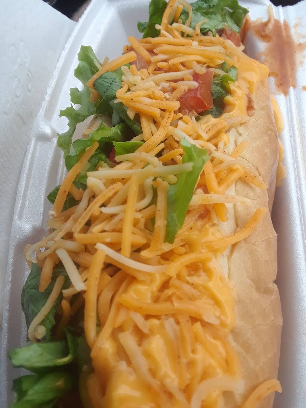 Dees Hot Dogs | restaurant | 2610 Avenue G NW, Winter Haven, FL 33880, USA | 6317598512 OR +1 631-759-8512