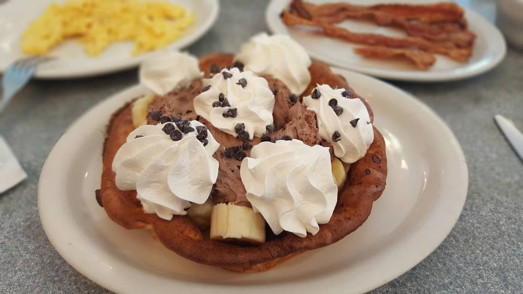 Pannekoeken Huis | restaurant | 4995 Excelsior Blvd, St Louis Park, MN 55416, USA | 9529202120 OR +1 952-920-2120