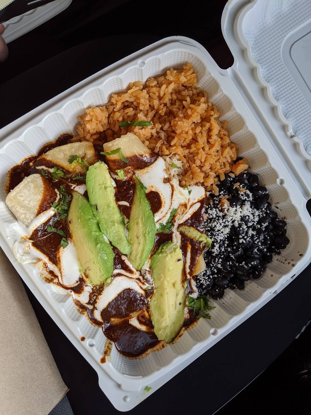 El Camion - SAND POINT | restaurant | 4529 Sand Point Way NE, Seattle, WA 98105, USA | 2067790244 OR +1 206-779-0244