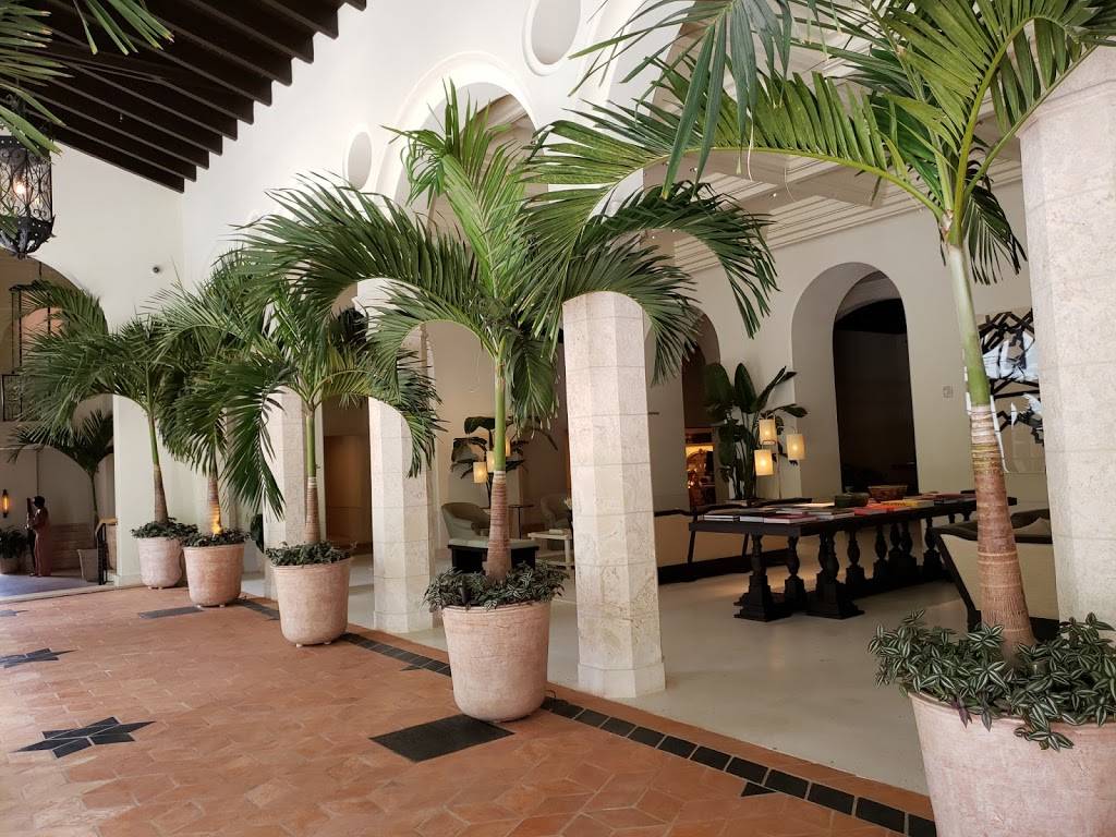 Le Sirenuse Miami | restaurant | 9011 Collins Ave, Surfside, FL 33154, USA | 7864822280 OR +1 786-482-2280