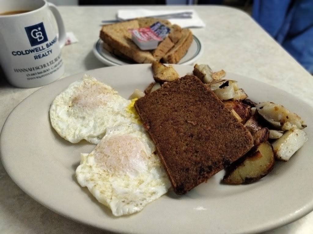 Millers Cafe | restaurant | 4 W Powhattan Ave, Essington, PA 19029, USA | 6105214740 OR +1 610-521-4740
