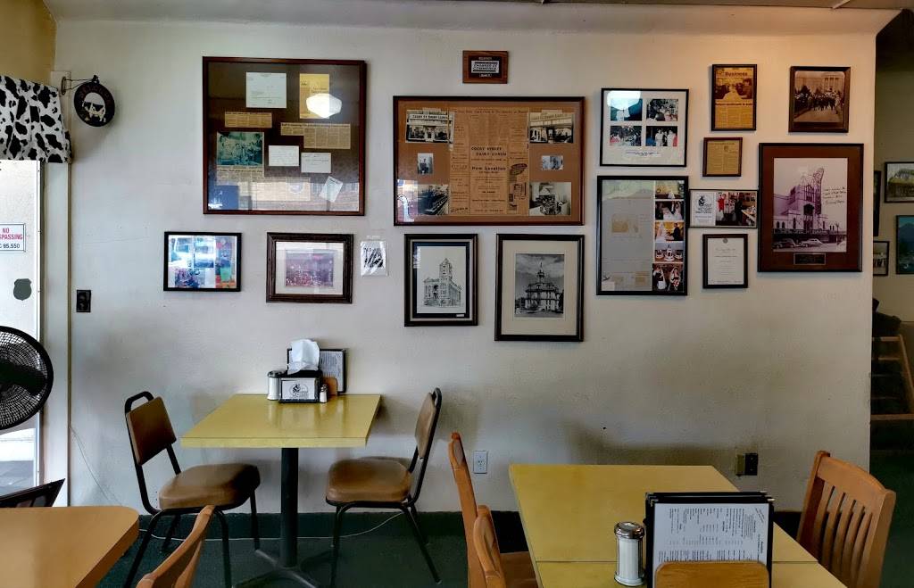 Court Street Dairy Lunch | restaurant | 347 Court St NE, Salem, OR 97301, USA | 5033636433 OR +1 503-363-6433