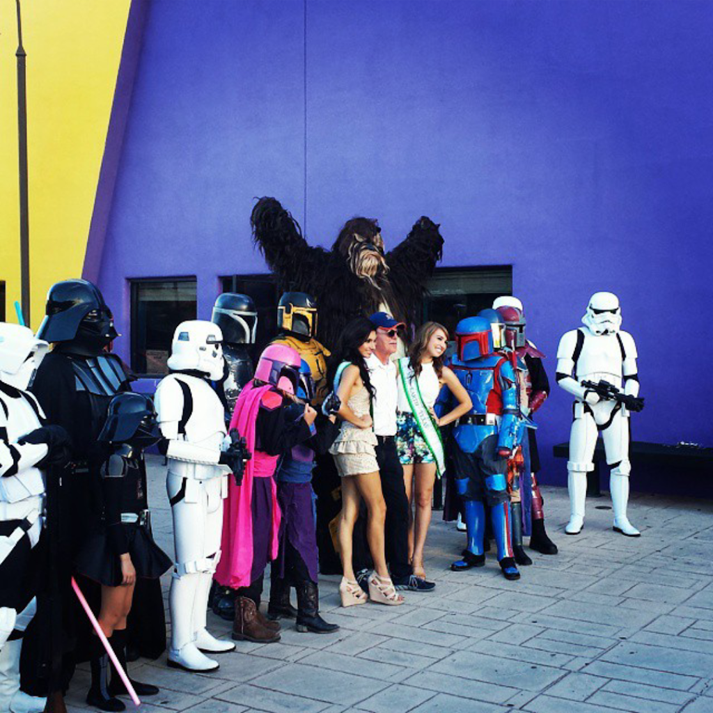 Adventure Zone | restaurant | 251 Redd Rd, El Paso, TX 79932, USA | 9155859663 OR +1 915-585-9663