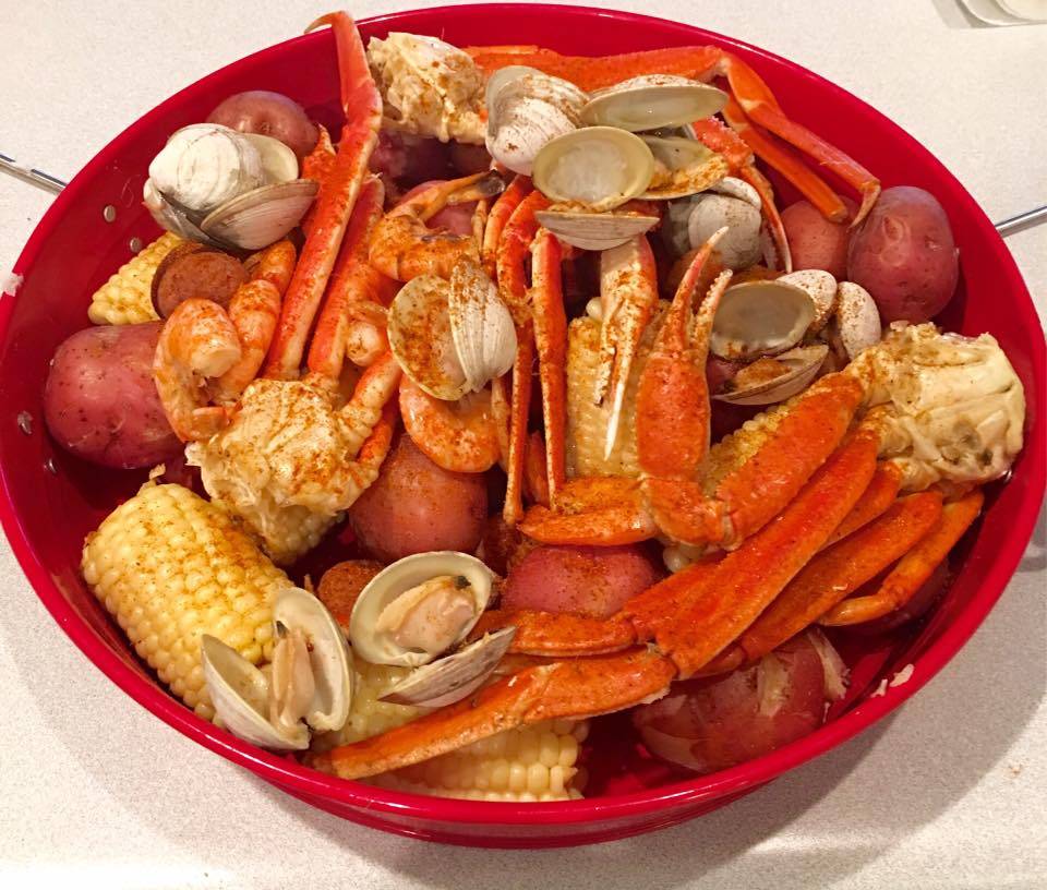 Topsail Steamer | restaurant | 303 S Topsail Dr, Surf City, NC 28445, USA | 9103282645 OR +1 910-328-2645