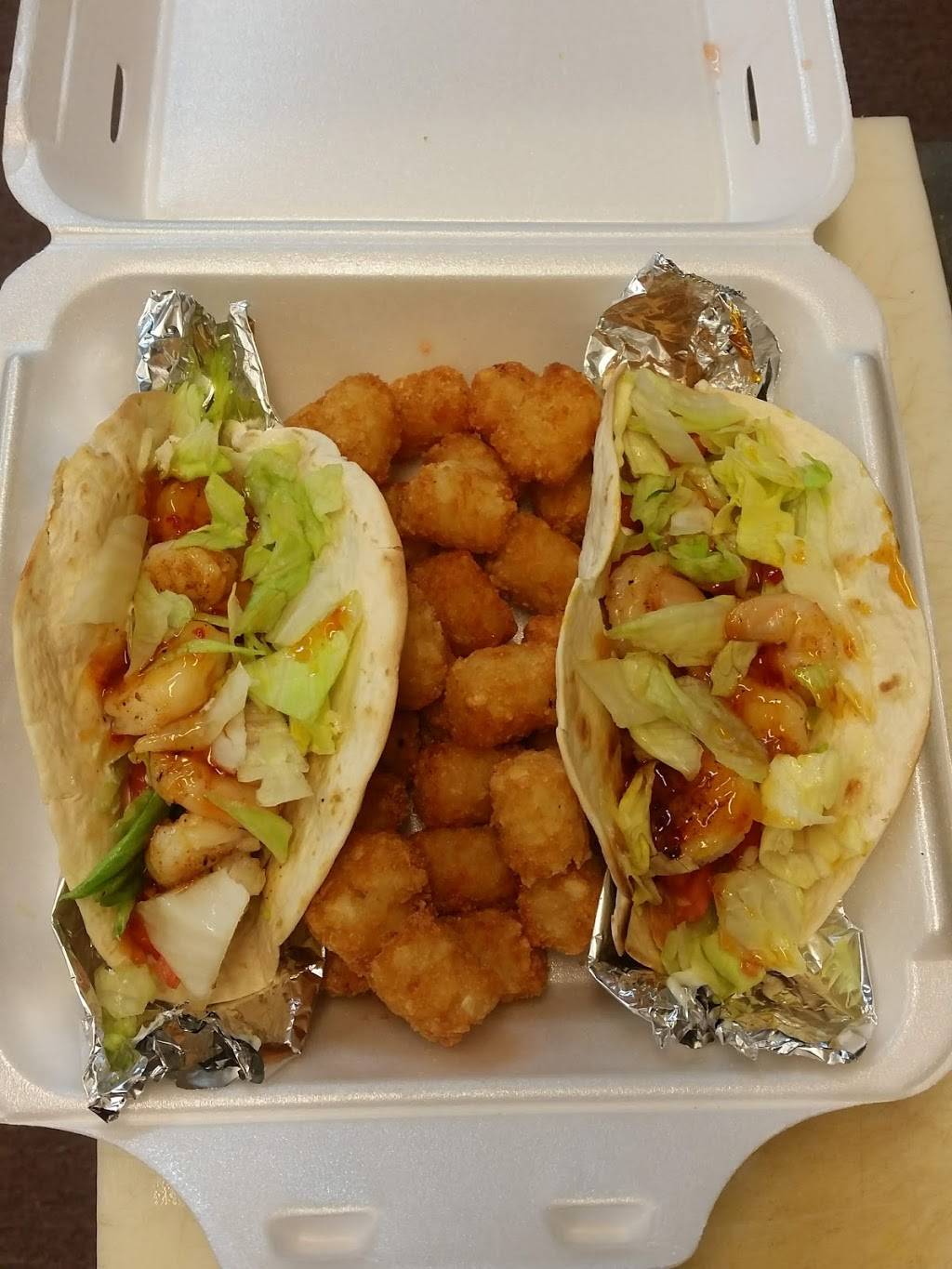 Nitas Place | restaurant | 106 Chitimacha Loop Rd, Jeanerette, LA 70544, USA | 3379232167 OR +1 337-923-2167