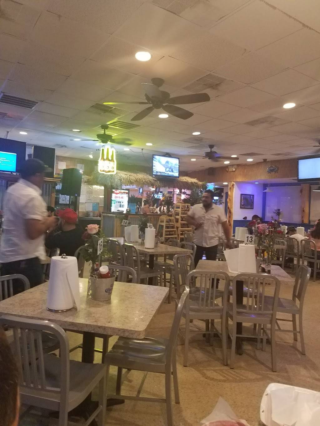 Mariscos 2000 | restaurant | 2460 Walnut Hill Ln, Dallas, TX 75229, USA | 2143511634 OR +1 214-351-1634