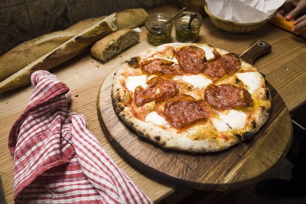 Sidewalk Pizzeria | restaurant | 1654 St Clair Ave W, Toronto, ON M6N 1H8, Canada | 4165514565 OR +1 416-551-4565