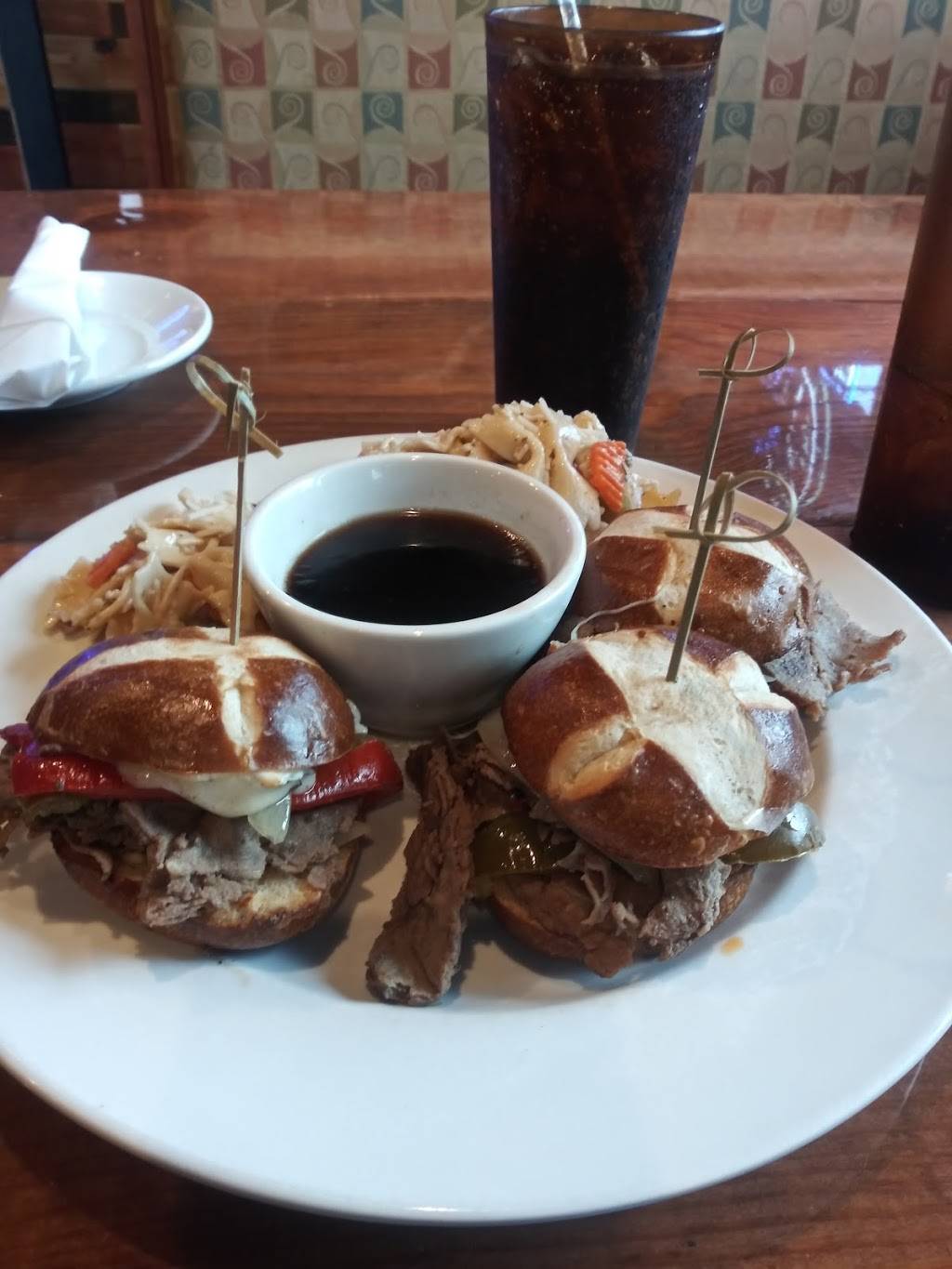 Geronimos Grill | restaurant | 5810 S University Dr #121, Davie, FL 33328, USA | 9544749998 OR +1 954-474-9998