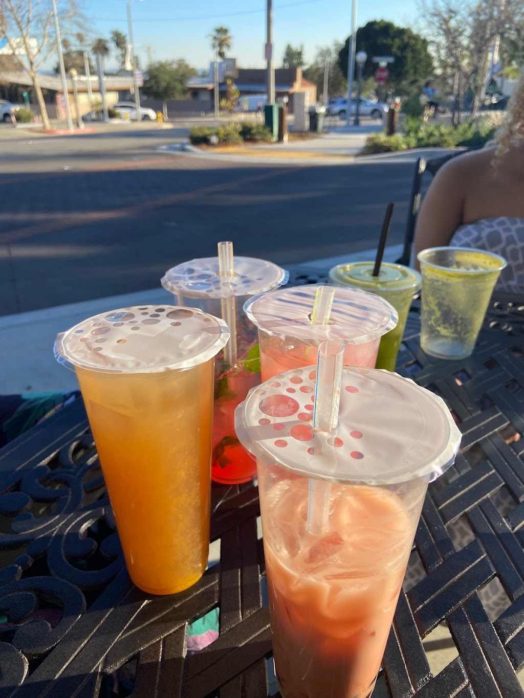 My Friends Cafe | restaurant | 1 Kersting Ct, Sierra Madre, CA 91024, USA | 6263253211 OR +1 626-325-3211