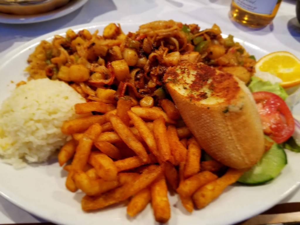 Lobo De Mar Restaurant | restaurant | 5503 W Cermak Rd, Cicero, IL 60804, USA | 7082989182 OR +1 708-298-9182