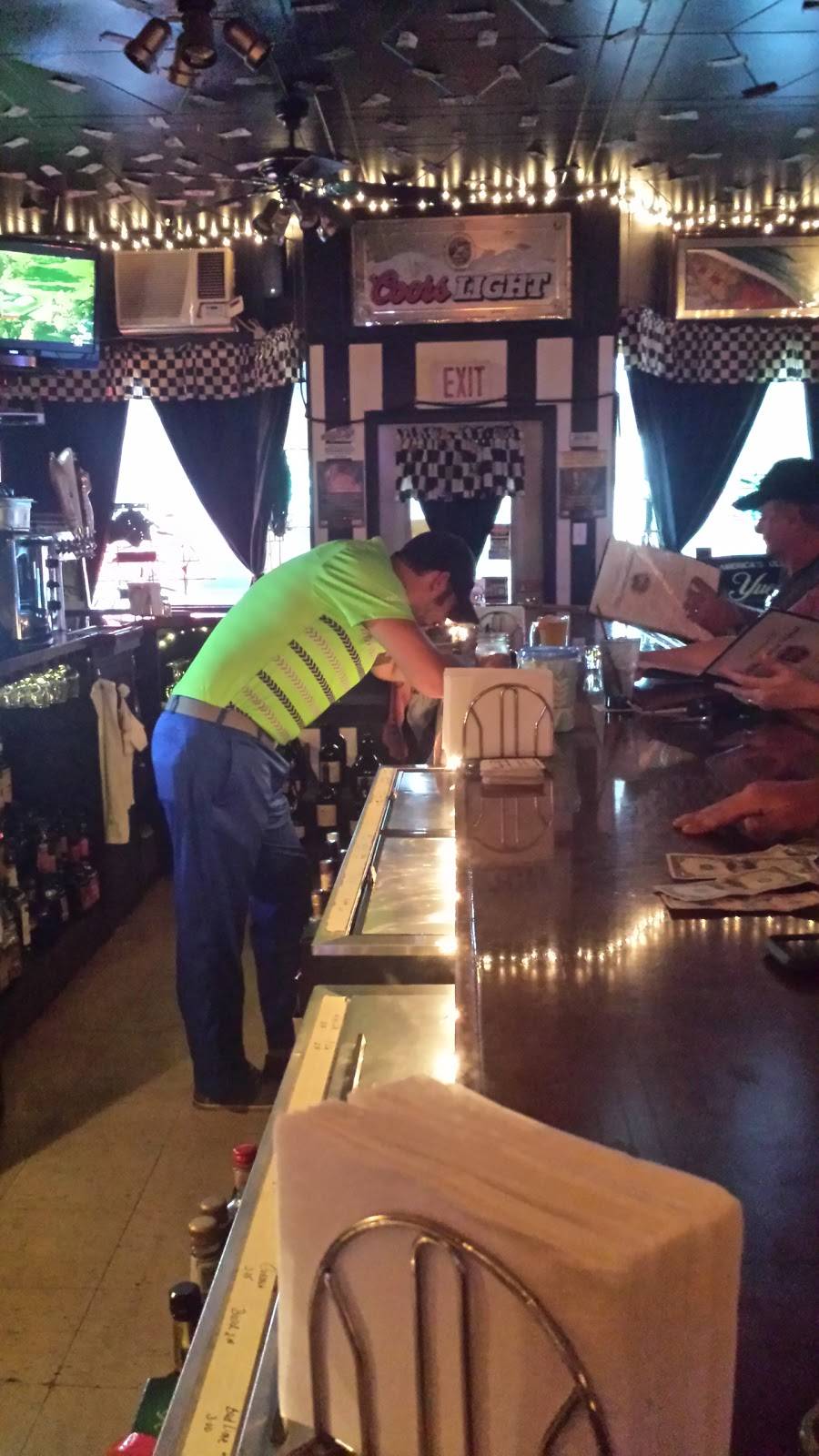 The Station House | restaurant | 101 Willing St, Llewellyn, PA 17944, USA | 5705444456 OR +1 570-544-4456