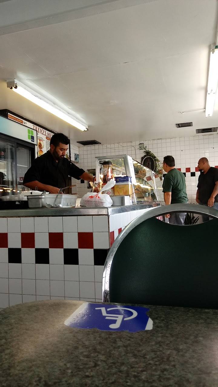 Trejos Mexican Food | restaurant | 17436 Beach Blvd, Huntington Beach, CA 92647, USA | 7143751364 OR +1 714-375-1364