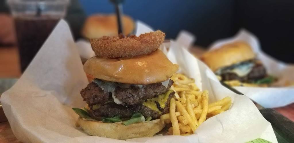 Grub Burger Bar | restaurant | 10403 Katy Fwy Suite 100, Houston, TX 77024, USA | 7138277157 OR +1 713-827-7157