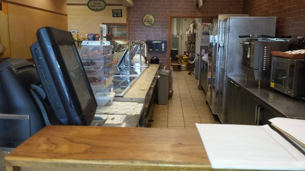 Subway | restaurant | 4920 E Silver Springs Blvd, Ocala, FL 34470, USA | 3526717600 OR +1 352-671-7600