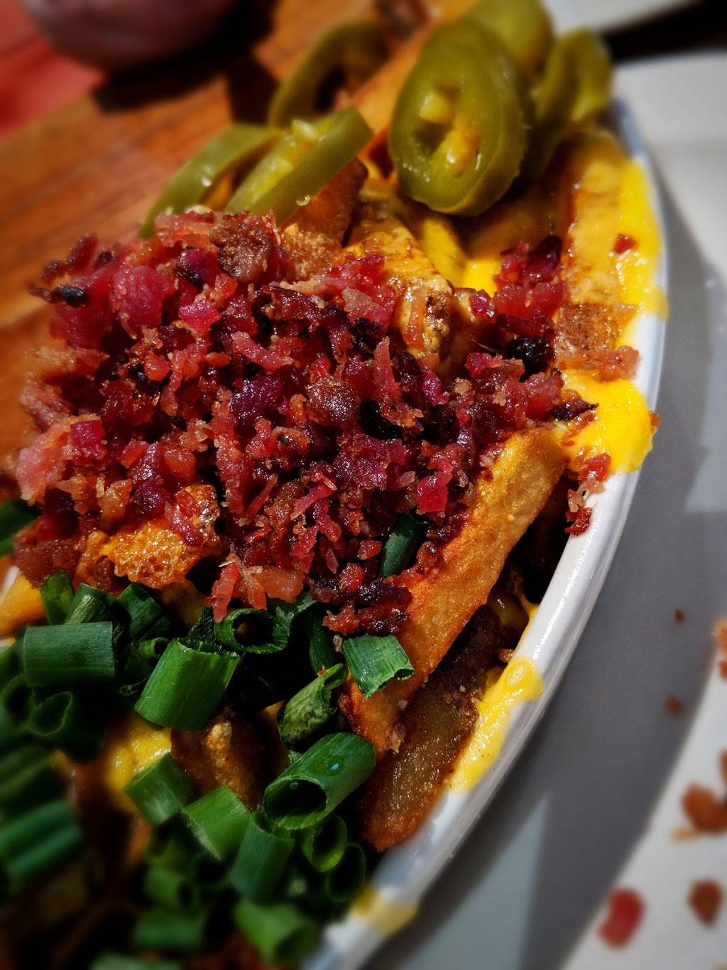 Snuffers Restaurant & Bar | restaurant | 132 East Ovilla Road #5, Red Oak, TX 75154, USA | 4694374010 OR +1 469-437-4010