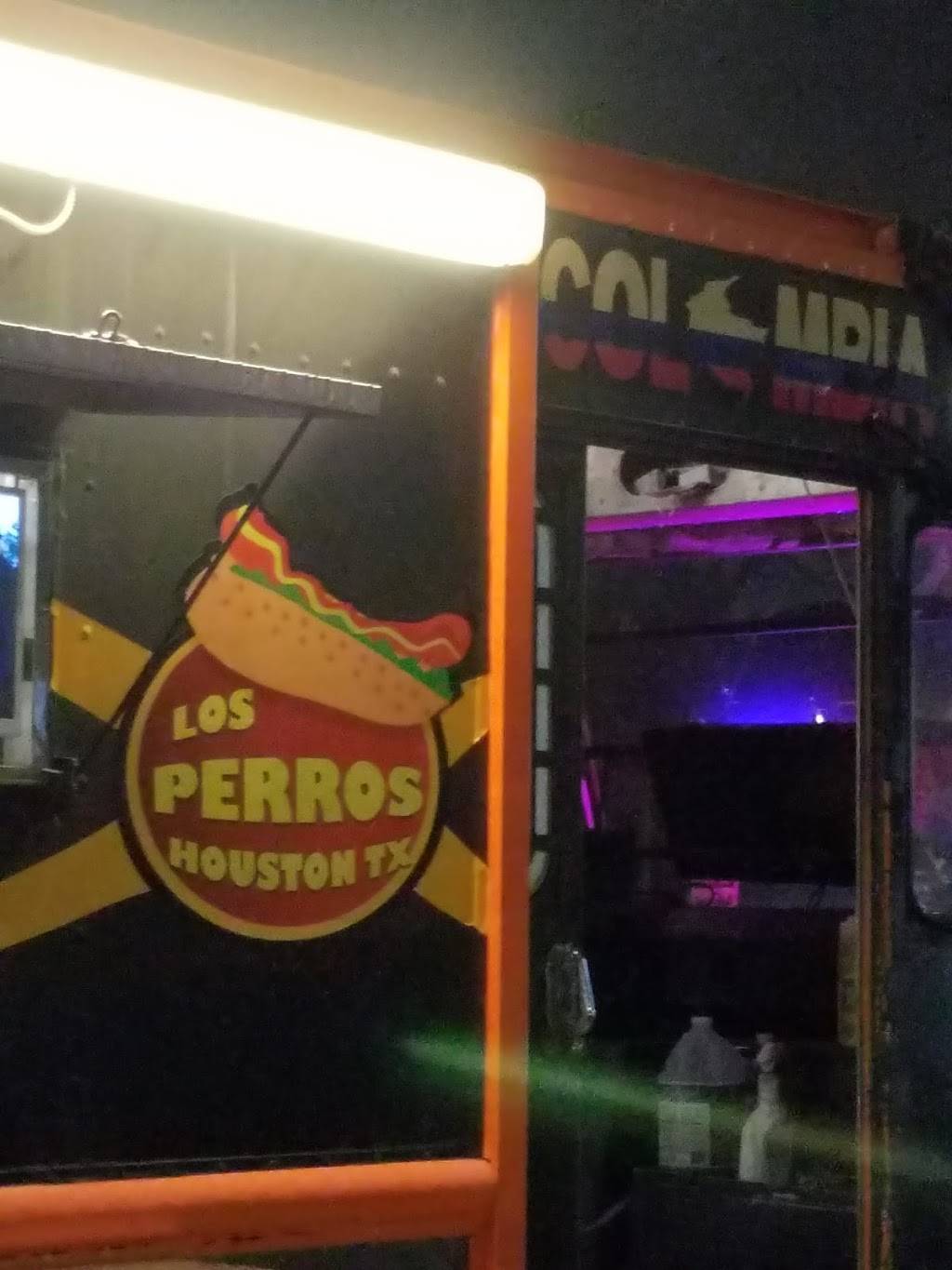 Los Perros | restaurant | 4212 Washington Ave, Houston, TX 77007, USA | 7133917710 OR +1 713-391-7710