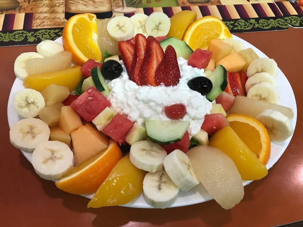 Oakwood Cafe | restaurant | 280 Liberty St, Walkerton, IN 46574, USA | 5745863724 OR +1 574-586-3724