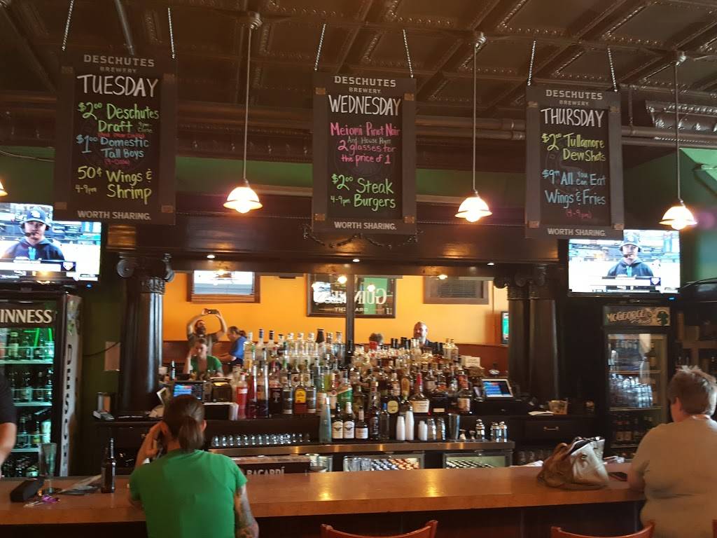 McGeorges Pub | restaurant | 415 George St, De Pere, WI 54115, USA | 9206767677 OR +1 920-676-7677