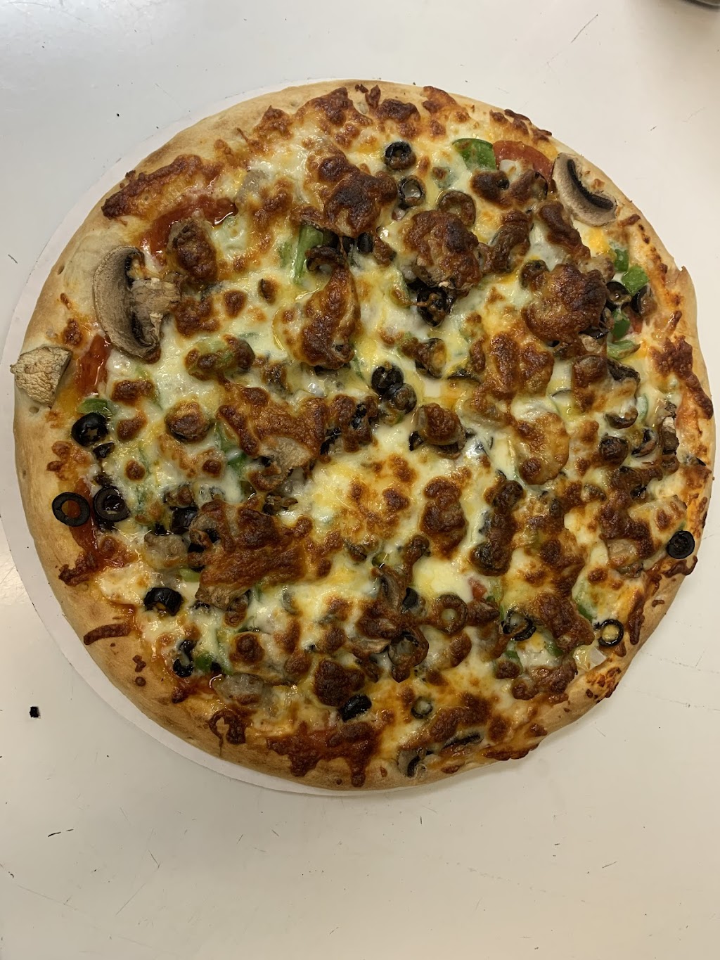 Picklebellies Pub | restaurant | 128 E Main St, Weyauwega, WI 54983, USA | 9208620101 OR +1 920-862-0101