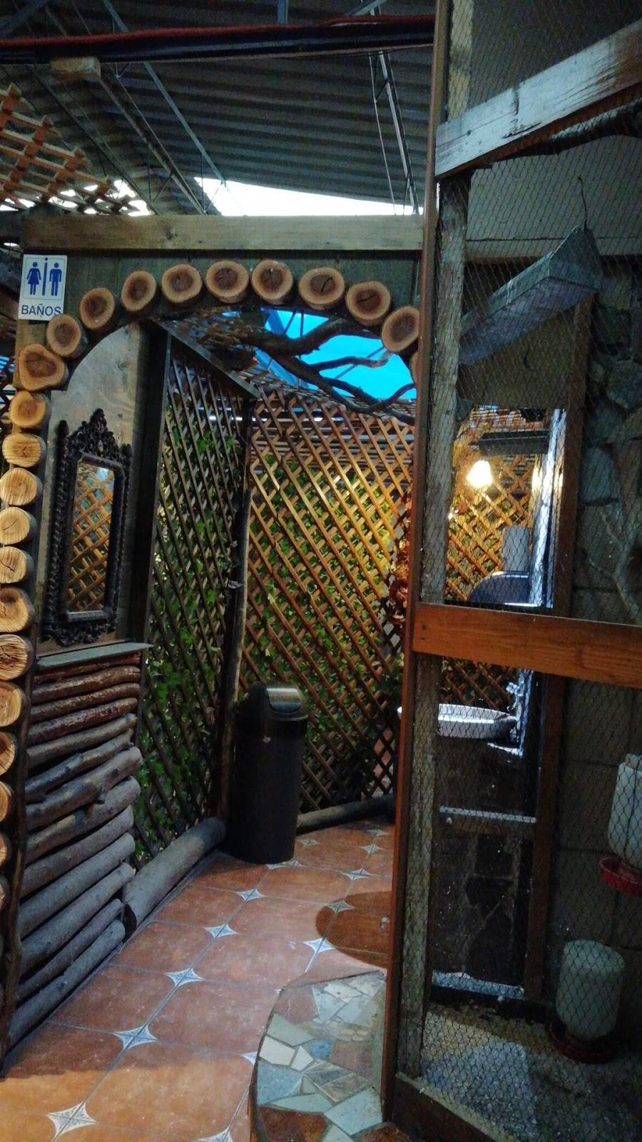 Vittorios Pizza | restaurant | Av Revolución, Romero, 21410 Tecate, B.C., Mexico | 016655213636 OR +52 665 521 3636