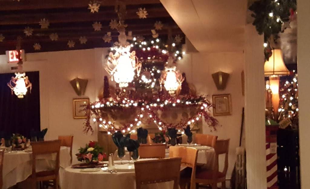 Country House | restaurant | 1175 N Country Rd, Stony Brook, NY 11790, USA | 6317513332 OR +1 631-751-3332