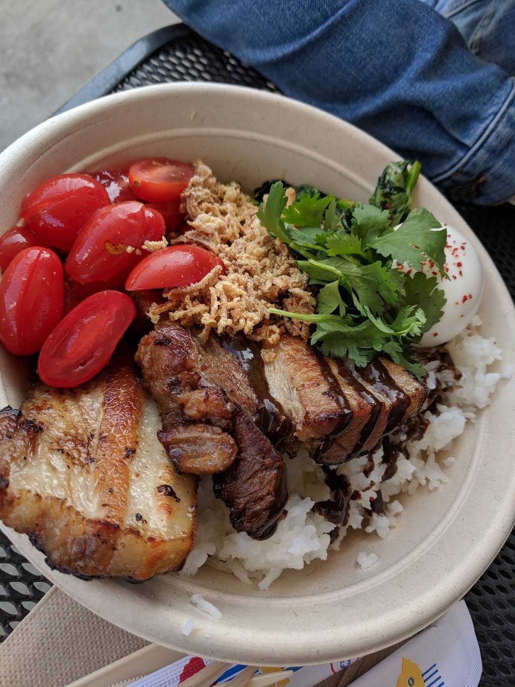 Marias Packaged Goods and Community Bar | restaurant | 960 W 31st St, Chicago, IL 60608, USA | 7738900588 OR +1 773-890-0588